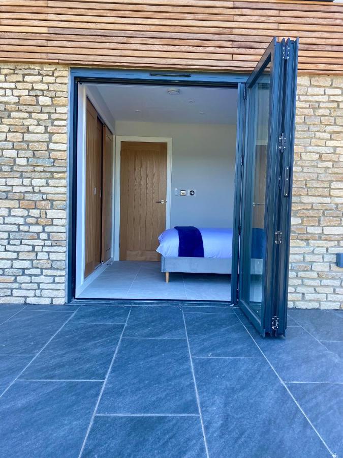 Stunning Modern Home Set In Beautiful Grounds. Bath Exterior photo