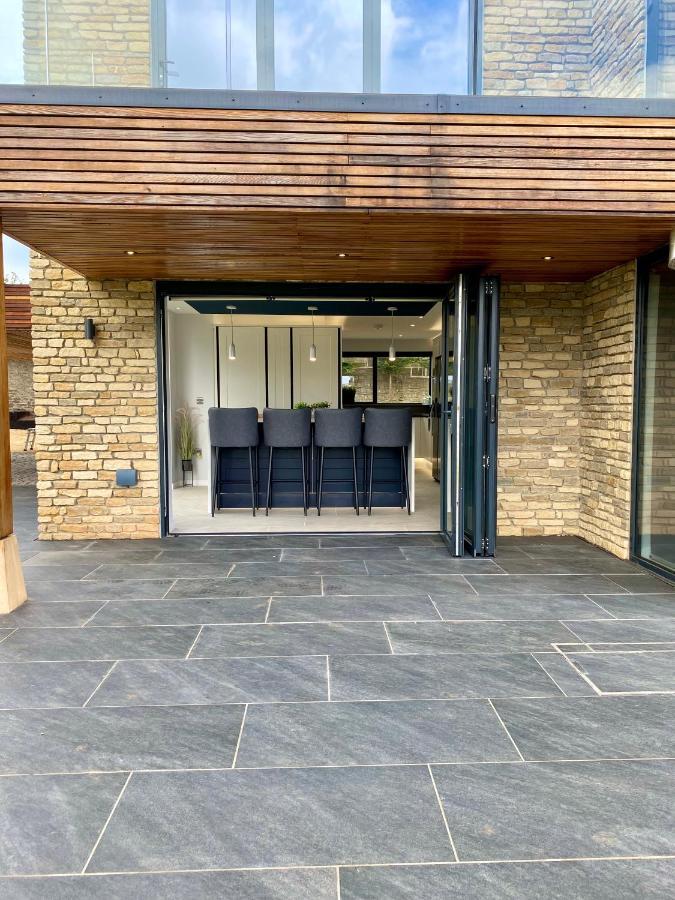 Stunning Modern Home Set In Beautiful Grounds. Bath Exterior photo